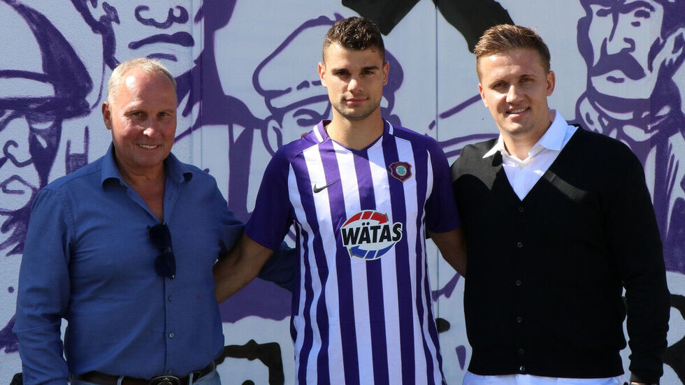 (Von links) Veilchenpräsident Helge Leonhardt, Neuzugang Antonio Mance und Chefcoach Aliaksei Shpileuski.