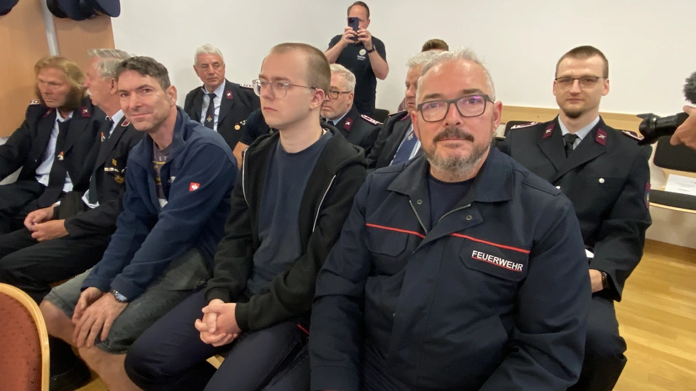 Sein früherer Wehrleiter Cliff Winkler war - wie etwa 50 andere Feuerwehrleute - auch zum Prozess gekommen. Er zog nach dem Blitzerfoto auch Konsequenzen und trat aus Protest von seinem Amt als Wehrleiter zurück.