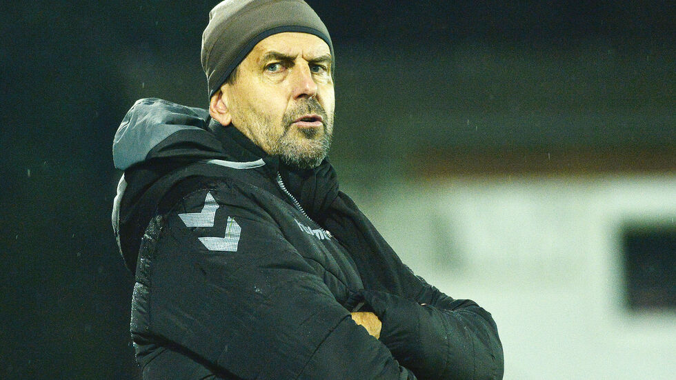 Erzgebirge Aue hat in der laufenden Trainersuche offenbar Kontakt zum ehemaligen Teammanager Heiko Weber aufgenommen. (Archivbild)