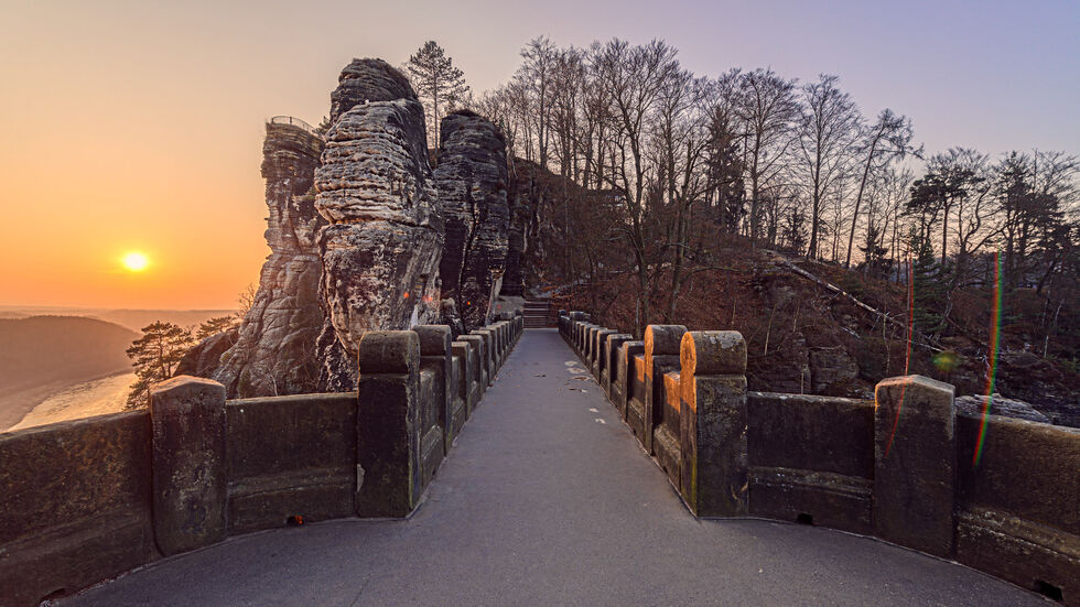 Die Bastei ist und bleibt DER Touristenmagnet in der Sächsischen Schweiz - auch im Winter auch reizvoll