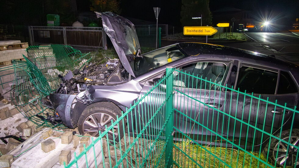 An der Unfallstelle. An der Unfallstelle.