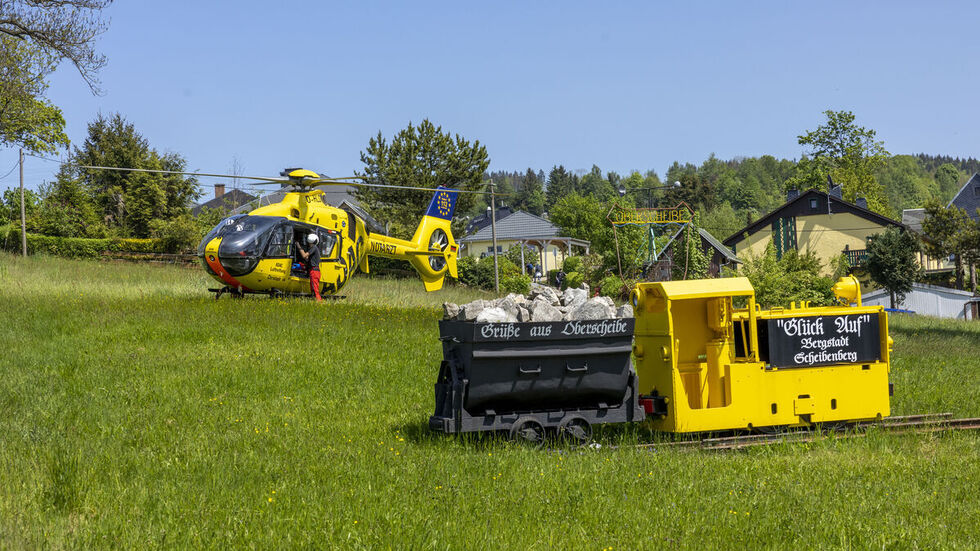 Auch der Rettungshubschrauber war im Einsatz. Auch der Rettungshubschrauber war im Einsatz.